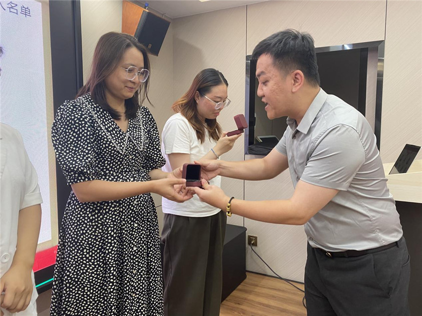 J9集团集团留想品宣告典礼